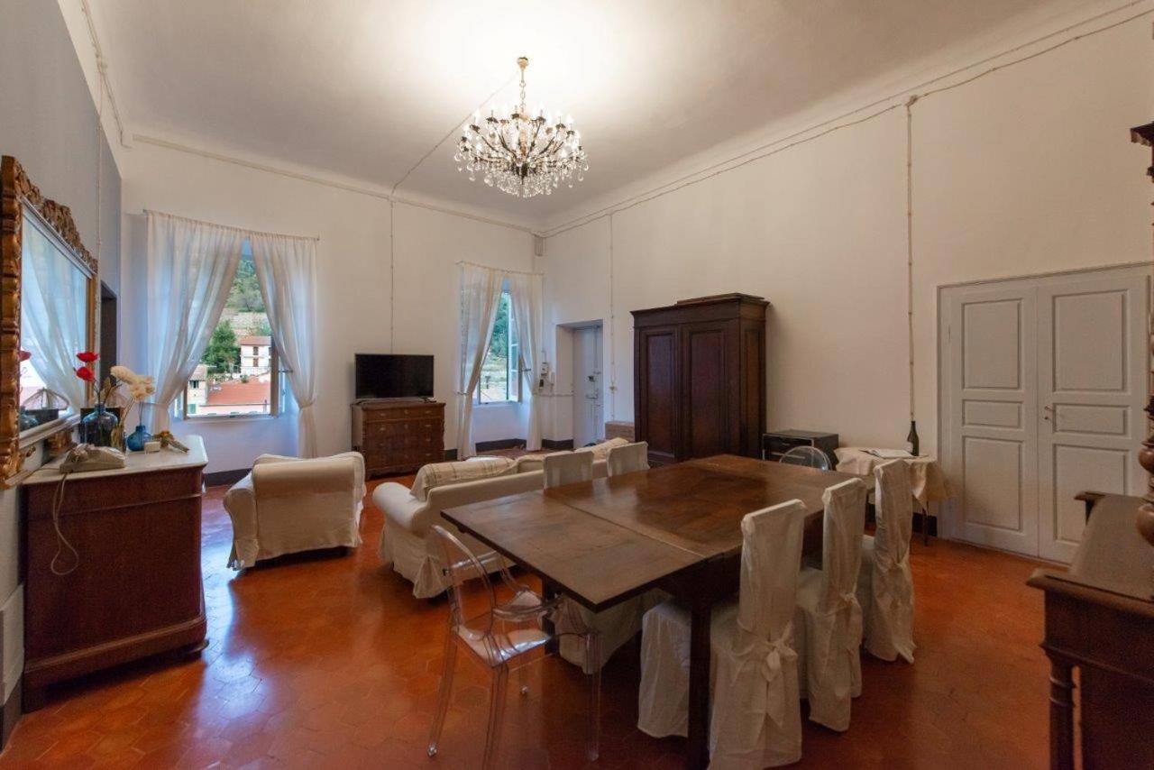 Bed and Breakfast Bb Palazzo Doria Дольчедо Екстер'єр фото